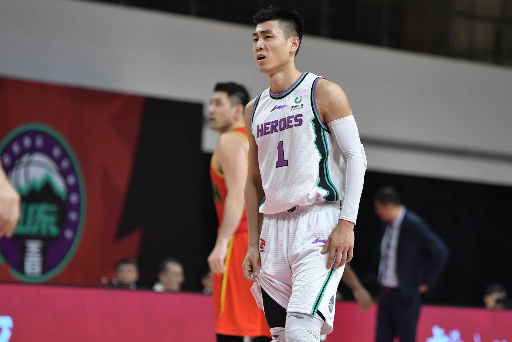 山东队大胜收获赛季首胜,士气高涨信心倍增 山东队赢了吗