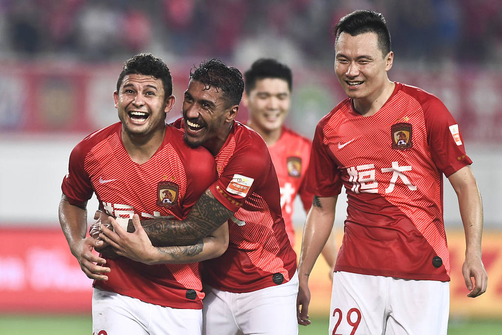 关于足球明星郜林在国内比赛中打出精彩进球,为球队取胜的信息